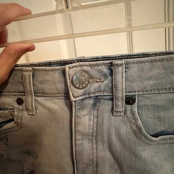 AEROPOSTALE RIPPED/ DISTRESSED FLEX EFFECTS SUPER HIGH WAISTED JEAN SHORTS Size2 - Picture 4 of 8